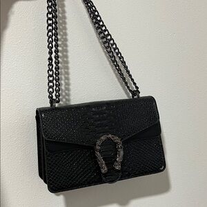 Elegant Black Chain Shoulder Bag